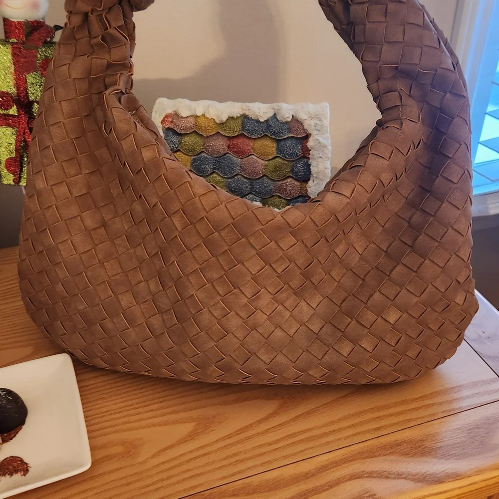 Urban Expressions Tan Woven Hobo Bag - Picture 4 of 12